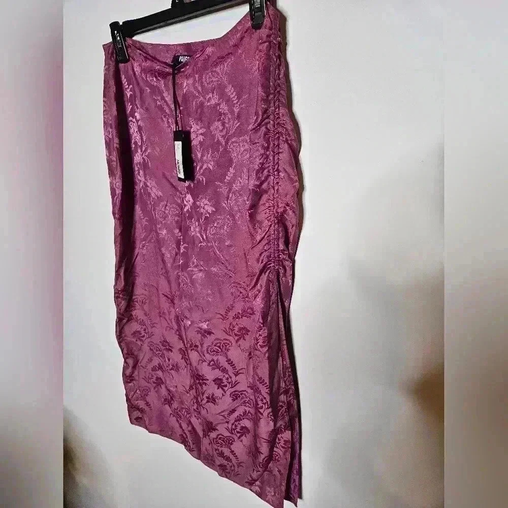 PAIGE Jenette Rouched Floral Silk Midi Skirt Womens Medium Dusty Plum NEW - Picture 3 of 9